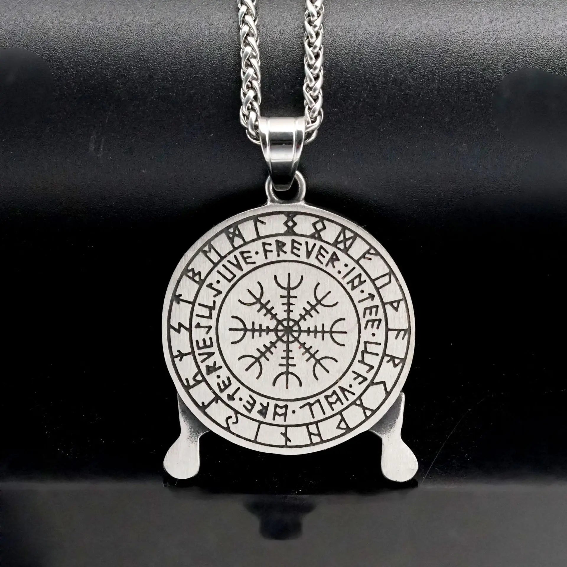 复古朋克维京海盗乌鸦图腾护身符防水防锈不锈钢首饰吊坠项链男式新款